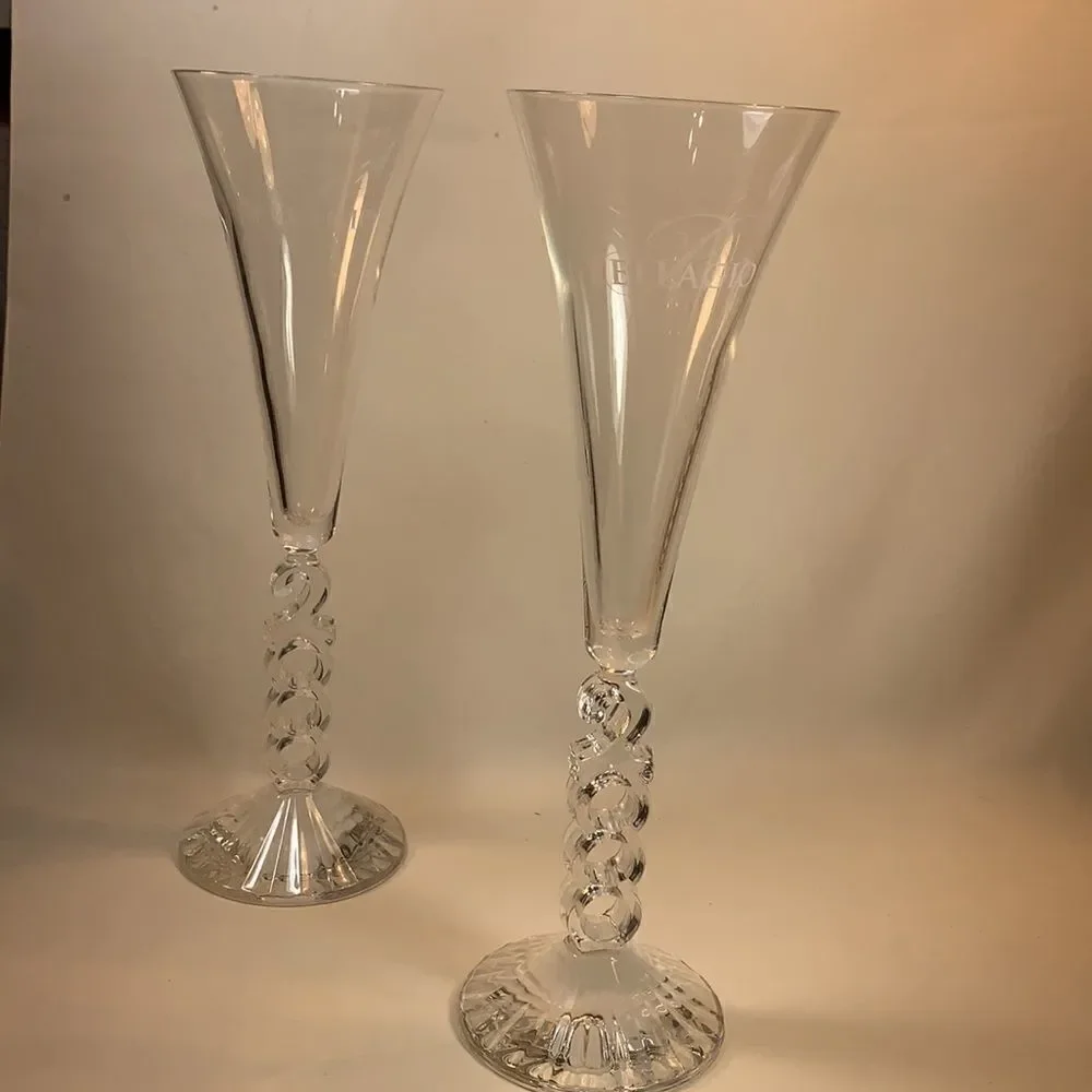 Bellagio Hotel Resort Casino 2000 Glass Crystal Champagne Flutes 8 Ounces Each